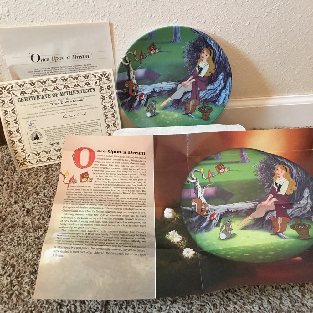 Sleeping Beauty plate “Once Upon a Dream”